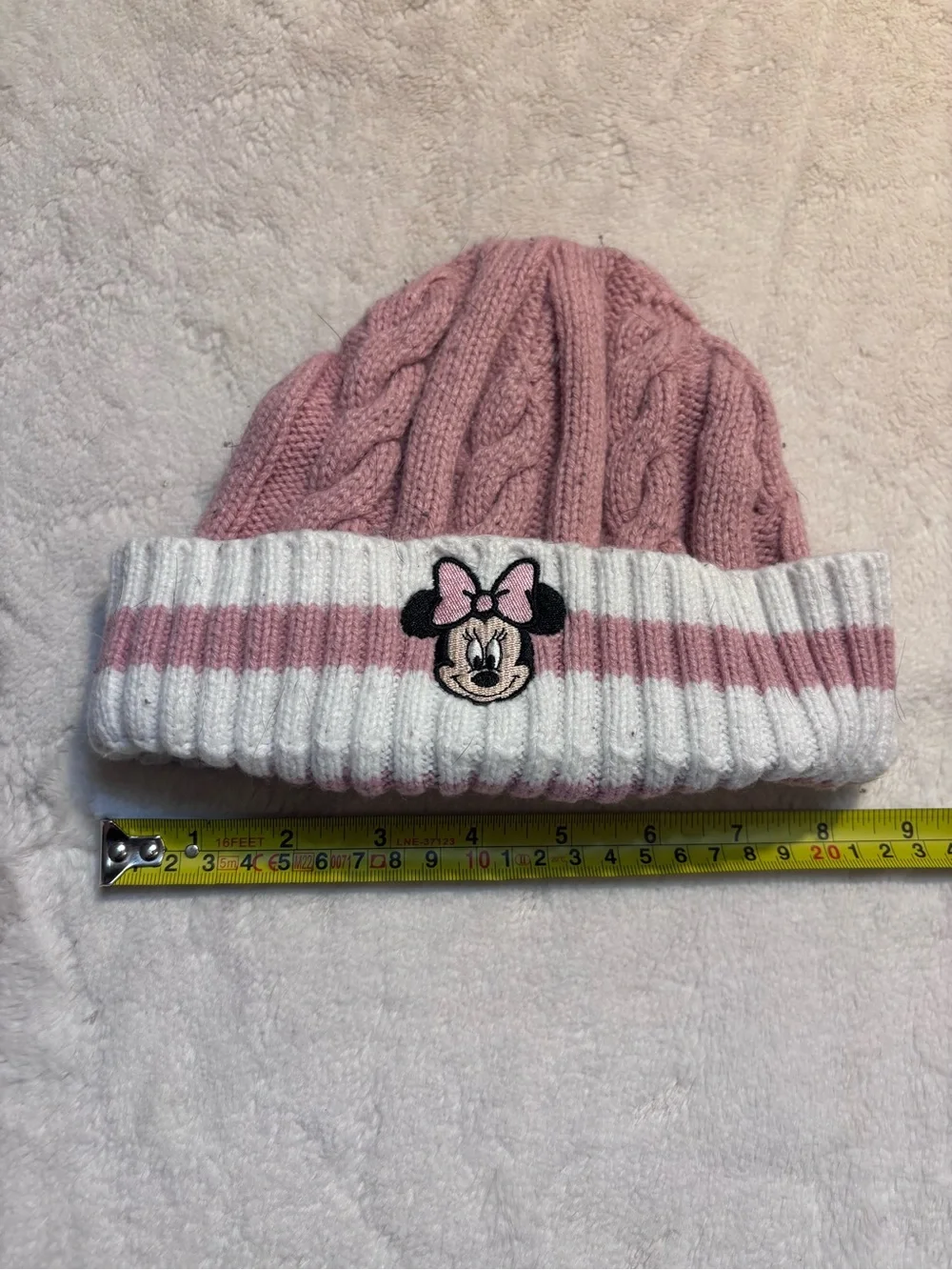 Disney Kids Hat 2T-5T Minnie Mouse Cable Knit Beanie Pink and White